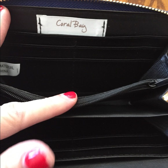 Wallet - Picture 5 of 6